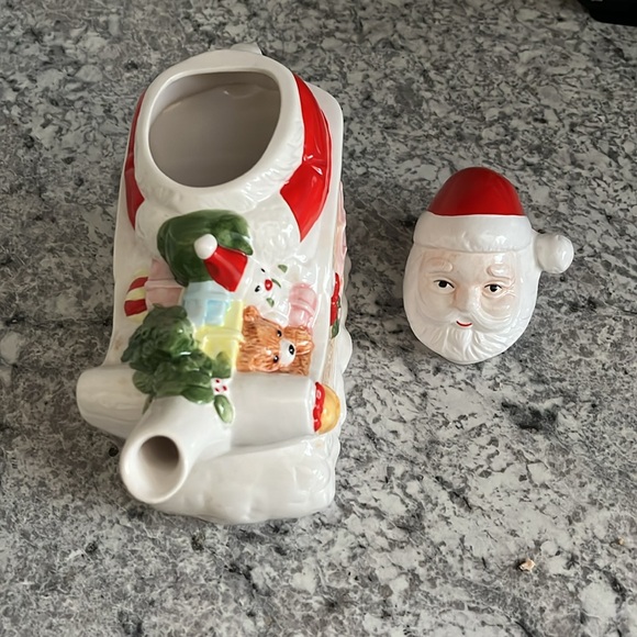 Decorative vintage Santa Clause Teapot - Picture 4 of 4
